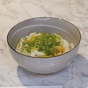 三重の名物「伊勢うどん」